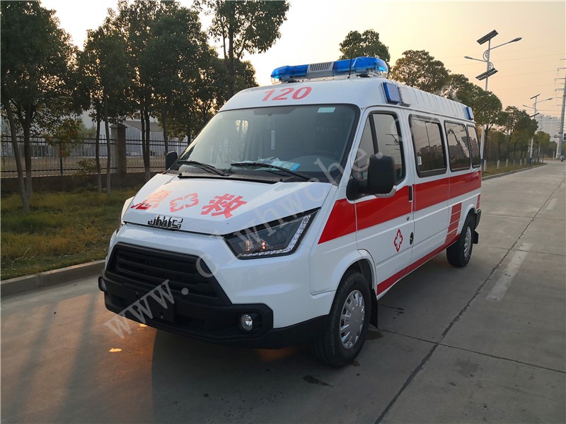江鈴特順長軸中頂監(jiān)護型救護車