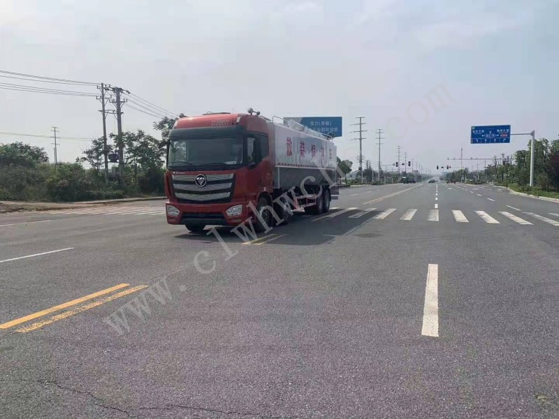 歐曼前四后八40方散裝飼料運輸車  價格  報價 廠家