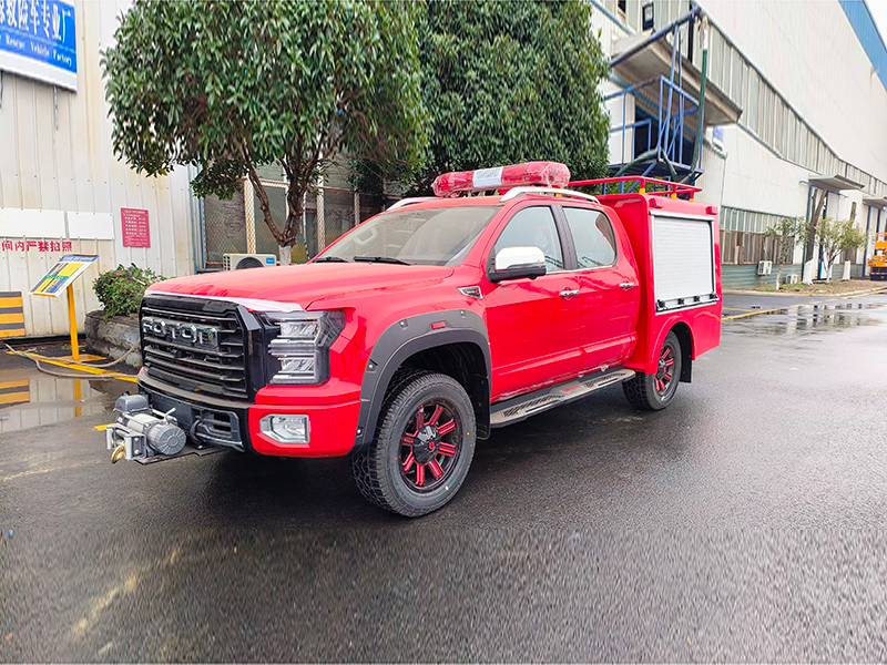 福田四驅(qū)器材消防車